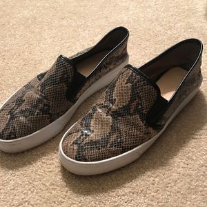 Banana republic snake skin loafers